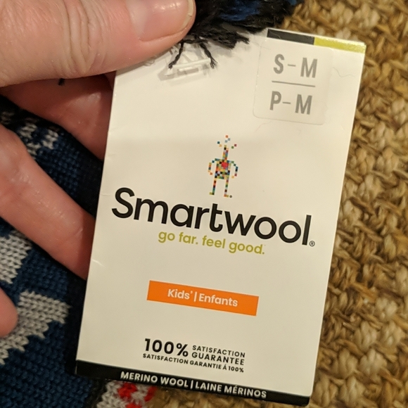 Smartwool New Kids Snowflake Alpine Pom Beanie - Picture 2 of 5